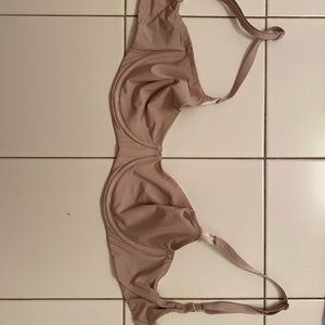 VICTORIA’S SECRET UNDERWIRE BRA